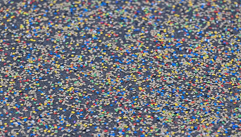 Die bunten Schnipsel sorgen f&uuml;r viel M&uuml;ll. (Archivbild)