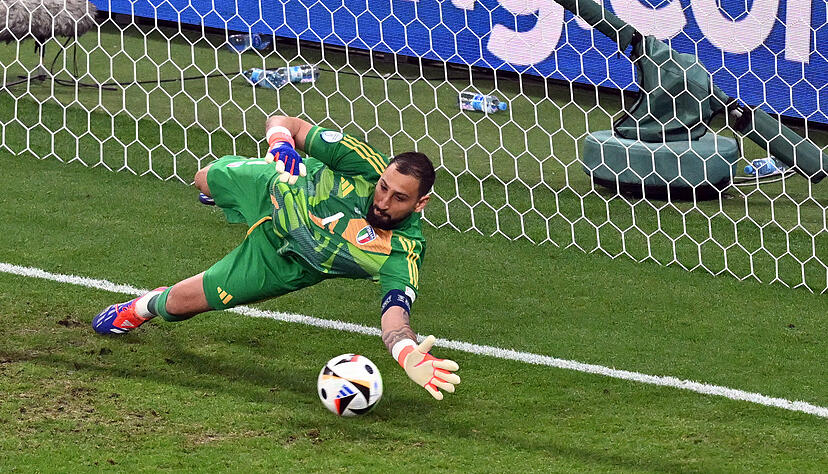 Den Elfmeter von Luka Modric konnte Gianluigi Donnarumma noch parieren.