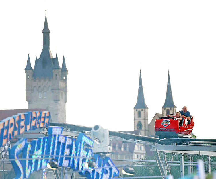 Beim 1060. Talmarkt ist in Bad Wimpfen viel los. Egal ob Kr&auml;merstand oder Riesenrad, f&uuml;r Jung und Alt ist viel geboten.