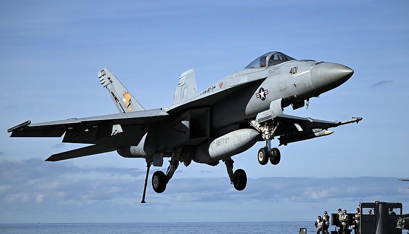 Die «USS Gerald R. Ford» ist das größte Kriegsschiff der Erde und bietet Platz für bis zu 90 Kampfflugzeuge und Hubschrauber. (Archivbild) Die «USS Gerald R. Ford» ist das größte Kriegsschiff der Erde und bietet Platz für bis zu 90 Kampfflugzeuge und Hubschrauber. (Archivbild)