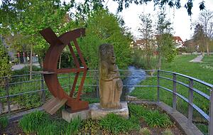 Der Hammerschmied von Bernd Maisenhelder im Leinbachpark.
Foto: J. Koster