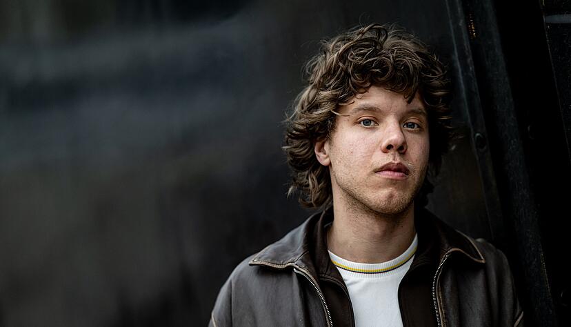 Zartmann landete mit «tau mich auf» den Top-Song in den baden-württembergischen Spotify-Charts. (Archivbild) Zartmann landete mit «tau mich auf» den Top-Song in den baden-württembergischen Spotify-Charts. (Archivbild)