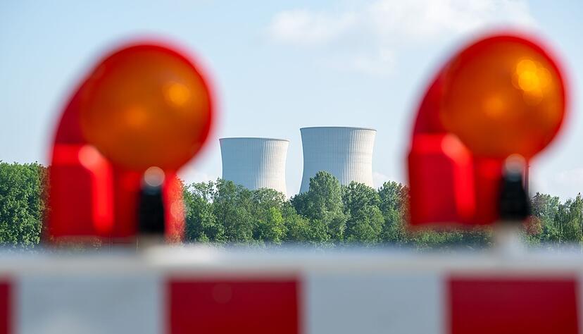 Um das Kraftwerk gilt w&auml;hrend der Sprengung ein Sperrbereich. (Archivbild)