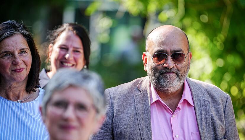 Göring-Eckardt und Nouripour sind nicht die einzigen, die für die Grünen ins Bundestagspräsidium wollen - auch Claudia Roth hat sich beworben. (Archivbild) Göring-Eckardt und Nouripour sind nicht die einzigen, die für die Grünen ins Bundestagspräsidium wollen - auch Claudia Roth hat sich beworben. (Archivbild)