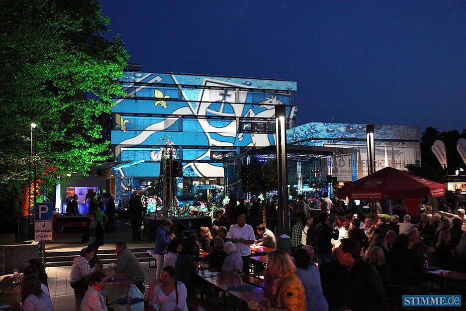 Das Blaue Fest, 25-j&auml;hrige St&auml;dtepartnerschaft Bad Friedrichshall mit St. Jean Le Blanc