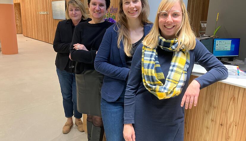 Werben für die Angebote im Haus der Familie (von links): Birgit Egner-Hoffmann, Beate Binderei-Mergel, Sylvia Klinge und Carolin Knöchel. Werben für die Angebote im Haus der Familie (von links): Birgit Egner-Hoffmann, Beate Binderei-Mergel, Sylvia Klinge und Carolin Knöchel.