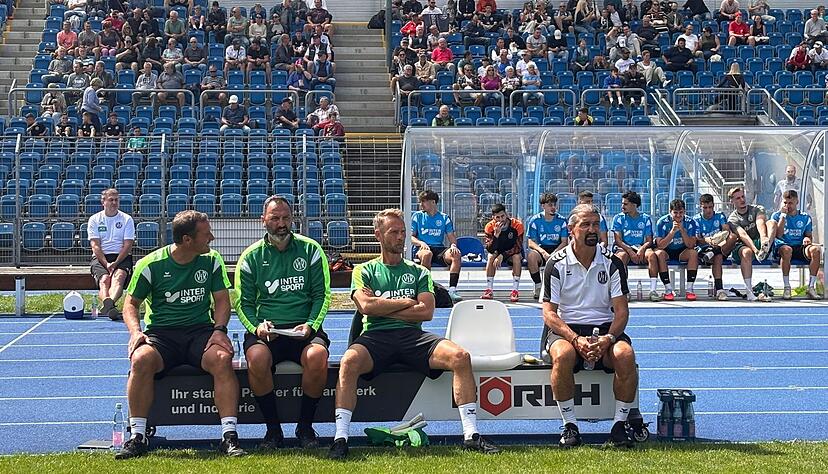 Vor Spielbeginn ist die Welt beim VfR Heilbronn noch in Ordnung, doch das soll sich nach der Partie gegen den SV Fellbach ändern.