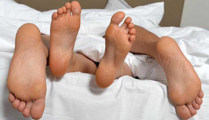 Sex in den Kalender eintragen: Was sich anfangs absurd anh&ouml;rt, kann Paaren tats&auml;chlich helfen, einander wieder n&auml;her zu kommen. Foto: dpa