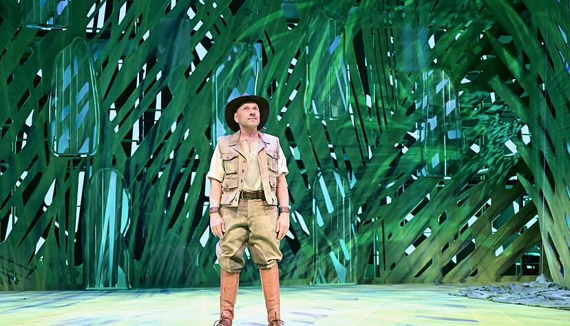 Der Schauspieler und "Tatort"-Kommissar Richy Müller probt für eine Gastrolle im Musical "Tarzan". Der Schauspieler und "Tatort"-Kommissar Richy Müller probt für eine Gastrolle im Musical "Tarzan".