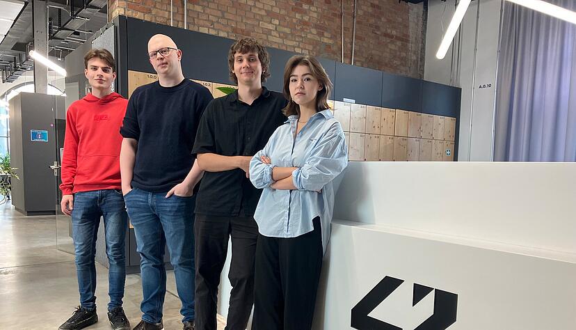 Mischung aus Facebook, Tamagotchi und dem 42-Intranet: Studenten der Programmierschule 42 haben beim Hackathon eine interaktive Plattform programmiert. Mischung aus Facebook, Tamagotchi und dem 42-Intranet: Studenten der Programmierschule 42 haben beim Hackathon eine interaktive Plattform programmiert.