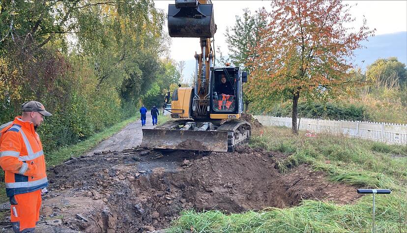 Am Mittwochvormittag haben die Reparaturarbeiten in Binswangen begonnen.