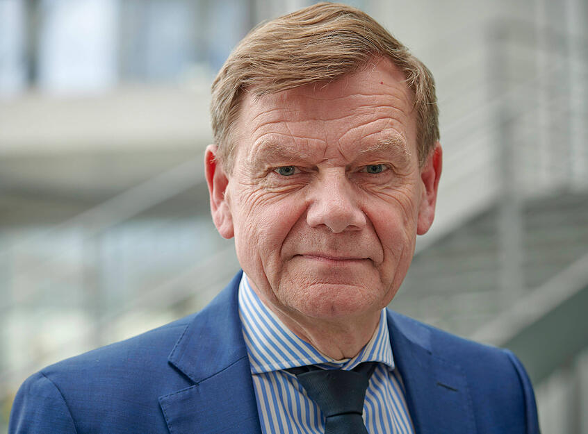Das Außenministerium, das nach fast 60 Jahren wieder an die CDU geht, soll der Außen- und Sicherheitsexperte Johann Wadephul aus Schleswig-Holstein leiten.