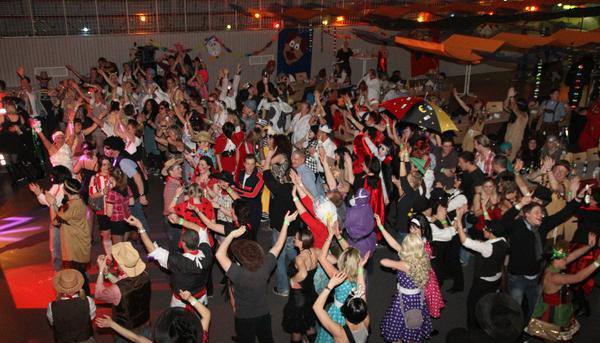 Waldenburg, Mehrzweckhalle beim Franz-Gehweiler-Haus, Waldenburger Fasching 2012 - www.wabu-fasching.de - Fasching Waldenburg Waldenburg, Mehrzweckhalle beim Franz-Gehweiler-Haus, Waldenburger Fasching 2012 - www.wabu-fasching.de - Fasching Waldenburg