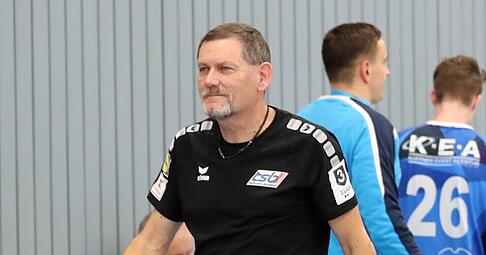 Michael Löbich geht von Bord, behält sich aber vor – ähnlich wie Uli Hoeneß beim FC Bayern München – weiterhin noch ungefragt Tipps zu geben. Michael Löbich geht von Bord, behält sich aber vor – ähnlich wie Uli Hoeneß beim FC Bayern München – weiterhin noch ungefragt Tipps zu geben.
