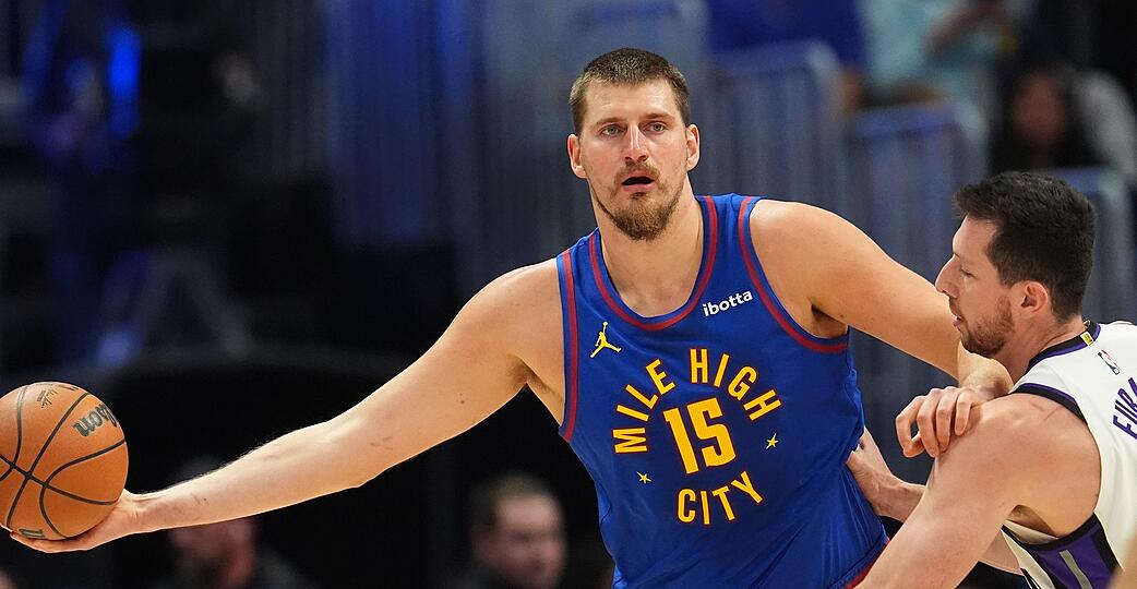 Nikola Jokic f&uuml;r seine Denver Nuggets zum Sieg gegen San Antonio.