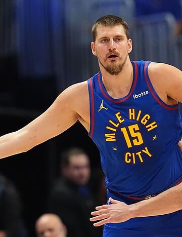 Nikola Jokic f&uuml;r seine Denver Nuggets zum Sieg gegen San Antonio.