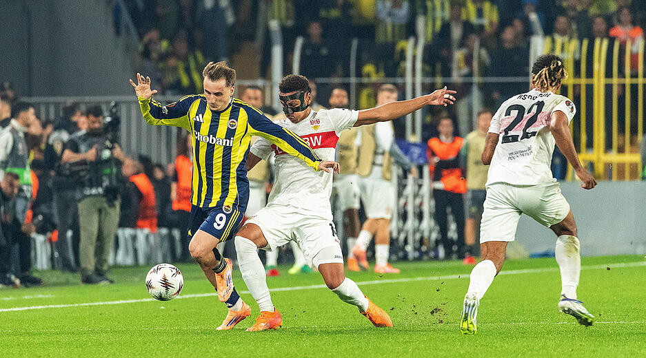 Luca Jaquez: Hart an der Grenze in der Abwehr. Glück, dass vor seinem Foul im Strafraum Abseits gegeben wurde. Sonst aber mit der nötigen Härte im schwierigen Auswärtsspiel. Note: 4