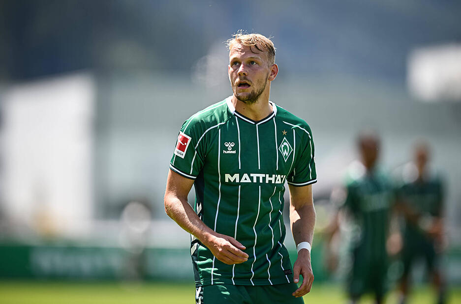 SV Werder Bremen – Trikotpreis: 89,95 Euro – Beflockung: 14,99 Euro