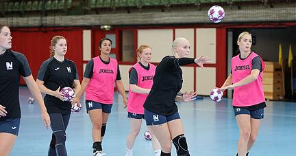 Laila Ihlefeldt (Zweite von rechts) und Fatos Kücükyildiz (Vierte von rechts) werden beim Domstadt-Cup in Fritzlar nicht mitwirken können.