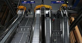 Bis auf weiteres gesperrt: 42 von 54 Rolltreppen im Berliner Hauptbahnhof. (Archivbild)
