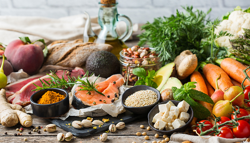 Eine gesunde Ernährung sollte vor allem vielfältig und abwechslungsreich sein. Eine gesunde Ernährung sollte vor allem vielfältig und abwechslungsreich sein.