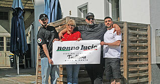 Das Team der Adler Trattoria Nonno Lucio: (von links) Chefkoch Michele Santoro, Sabrina Martena, Jonathan Martena und Serviceleiter Saverio Laveglia.