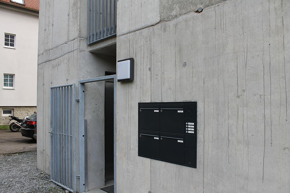 Der umgebaute Siloturm zeigt eindrucksvoll, wie Industriearchitektur neu belebt werden kann.