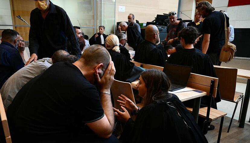 Die Ermittler vermuten, dass noch weitere Männer Gisèle Pelicot missbraucht haben. (Archivbild) Die Ermittler vermuten, dass noch weitere Männer Gisèle Pelicot missbraucht haben. (Archivbild)