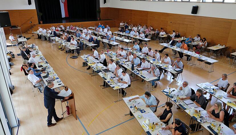 Unter dem damals noch amtierenden Landrat Detlef Piepenburg trat der Heilbronner Kreistag am 25. Juli 2019 in Nordheim zuletzt zu seiner konstituierenden Sitzung an.
Foto: Archiv/Mugler