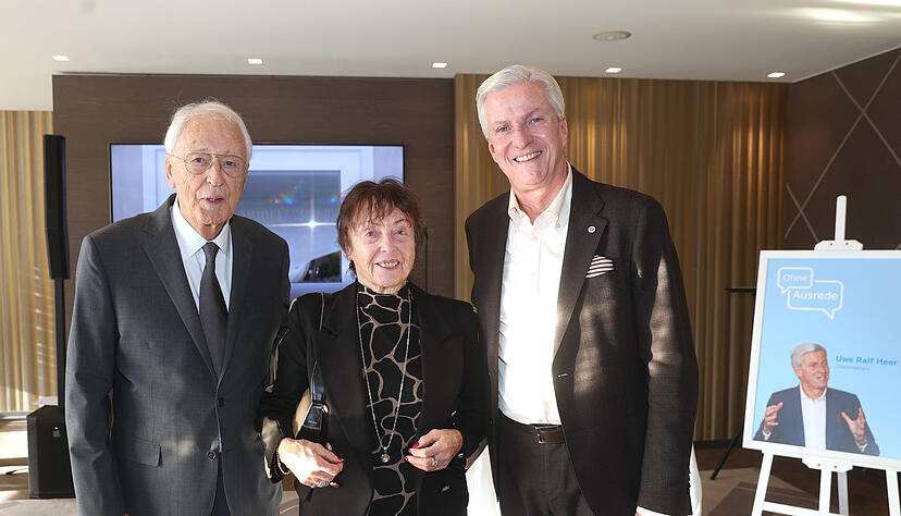 Uwe Ralf Heer (rechts) mit seinen früheren Chefs Hermann Flachsmann und Susanna Krauss. Uwe Ralf Heer (rechts) mit seinen früheren Chefs Hermann Flachsmann und Susanna Krauss.