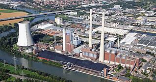 Auch Block 7 (in der Bildmitte) des Heilbronner Kohlekraftwerks geht nun in die Netzreserve.