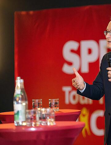 Spitzenkandidat Andreas Stoch (58) auf Wahlkampftour im Heilbronner Arthaus Kino: &bdquo;Probleme l&ouml;sen sich nicht von allein.&ldquo;