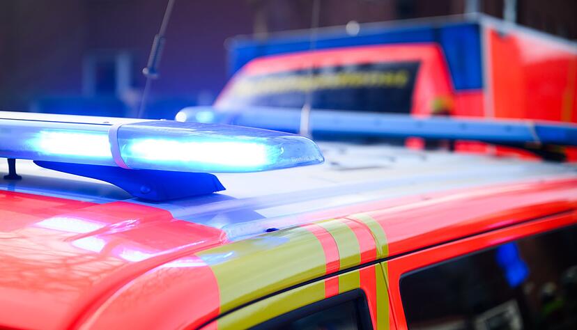 Der Autofahrer starb noch am Unfallort. (Symbolbild) Der Autofahrer starb noch am Unfallort. (Symbolbild)