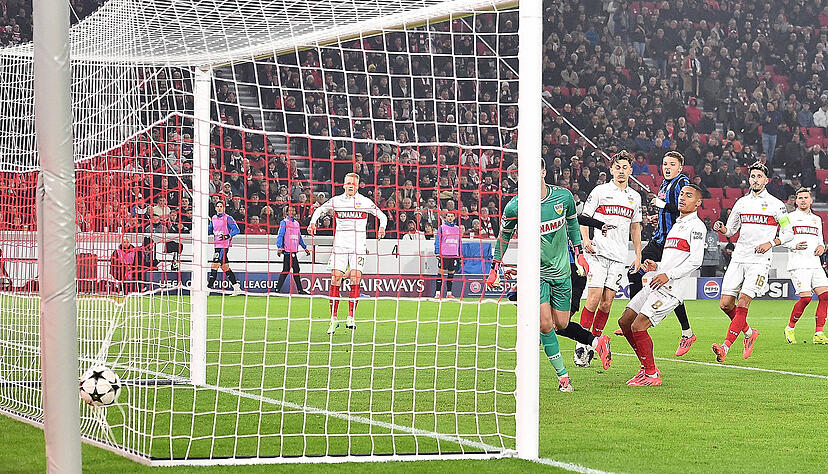 Der VfB Stuttgart verliert in der Champions League gegen Atalanta Bergamo 0:2.