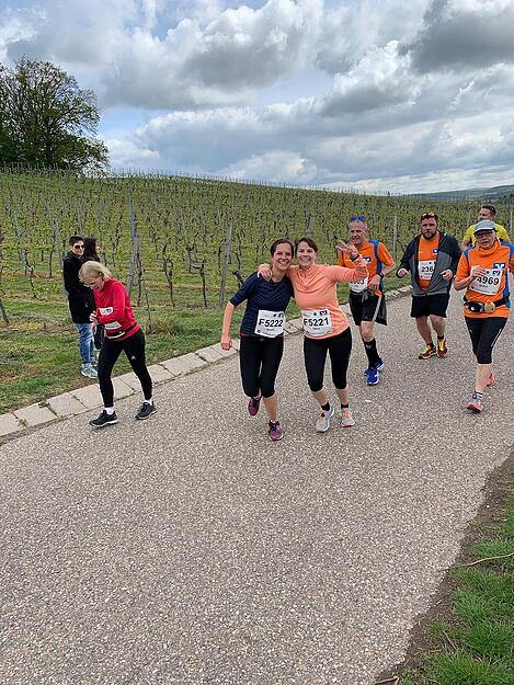 Berg bezwungen: "&Uuml;bergl&uuml;cklich auf dem Haigern angekommen", schreibt Sabine ehrlich zu diesem Bild vom Trolli 2019.