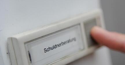 Nach Daten des Statistischen Bundesamtes sind Mietschulden in Ostdeutschland deutlich weiter verbreitet als im Westen.