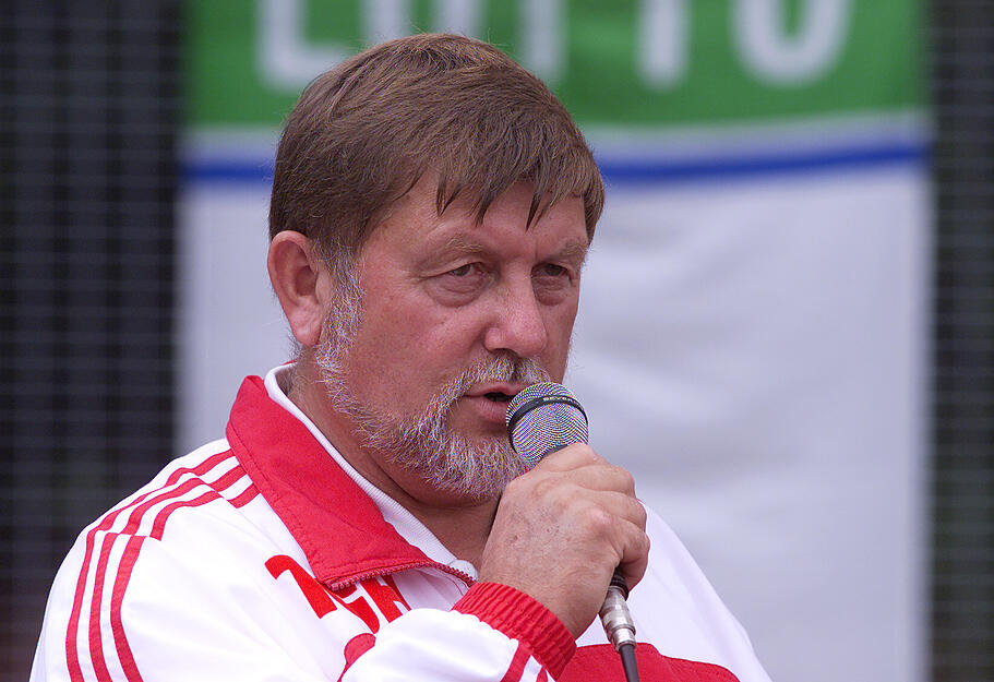 Organisator des Eberstädter Hochsprung Meetings ist Peter Schramm. Aufnahme aus dem Jahr 2000.