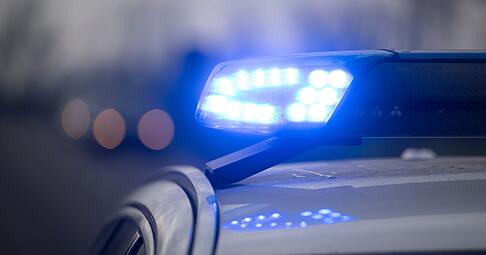 In Bad Friedrichshall ist ein Audi-Fahrer der Polizei davongerast. In Bad Friedrichshall ist ein Audi-Fahrer der Polizei davongerast.