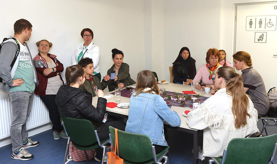 Ministerpräsident Kretschmann trifft in Heilbronn Ukraine-Flüchtlinge