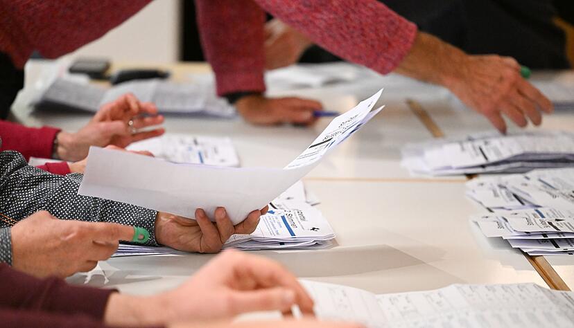 Tausende Stimmzettel mussten ausgez&auml;hlt werden.