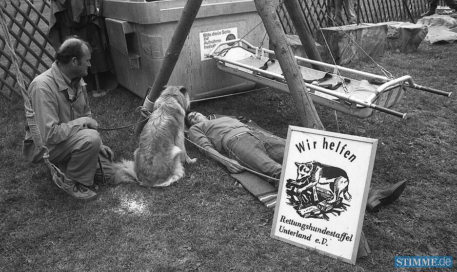 Juni 1982: Die Rettungshundestaffel ist zu Gast bei der Unterland-Ausstellung auf der Theresienwiese in Heilbronn.