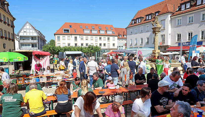 Das gemeinsame "Frühstück für die Demokratie" in Neckarsulm soll ein Zeichen setzen und den Austausch fördern. Das gemeinsame "Frühstück für die Demokratie" in Neckarsulm soll ein Zeichen setzen und den Austausch fördern.