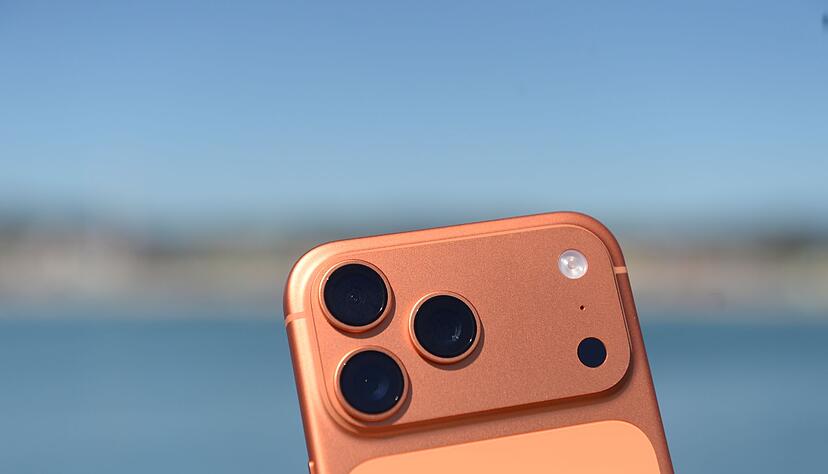 2026: Das iPhone wird auch auf absehbare Zeit wichtigstes Geschäftsfeld für Apple sein. 2026: Das iPhone wird auch auf absehbare Zeit wichtigstes Geschäftsfeld für Apple sein.