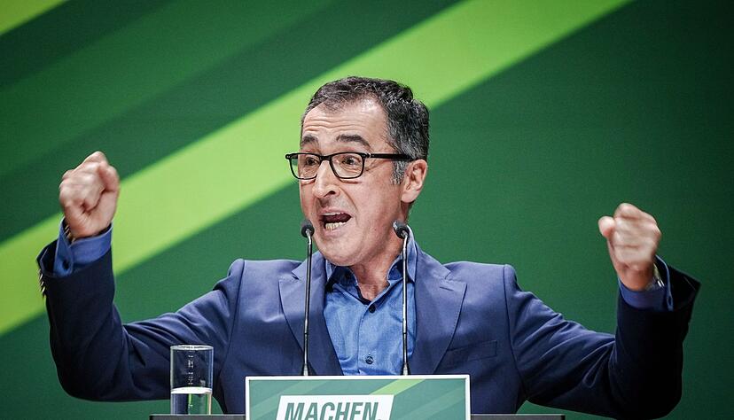 Cem Özdemir (Bündnis 90/Die Grünen), Bundesminister für Ernährung und Landwirtschaft könnte bald in Baden-Württemberg zum Spitzenkandidaten werden. Cem Özdemir (Bündnis 90/Die Grünen), Bundesminister für Ernährung und Landwirtschaft könnte bald in Baden-Württemberg zum Spitzenkandidaten werden.