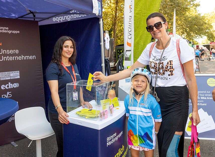 Erste Etappe der Deutschland-Tour: Spektakel an der Heilbronner Theresienwiese Erste Etappe der Deutschland-Tour: Spektakel an der Heilbronner Theresienwiese