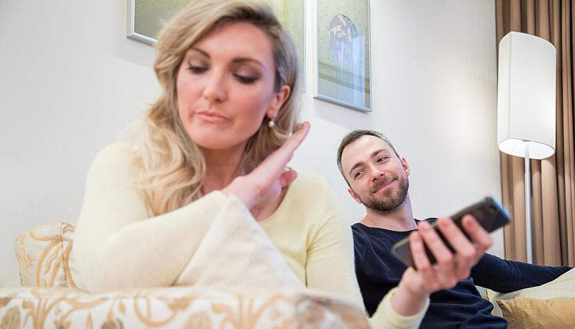 Jetzt reicht's! Konfliktvermeidung wäre jetzt aber das Falsche. Besser «richtig» streiten, um es zu klären. Wenn das gut gelingt, «kann Streit auch ein irrsinniger Beziehungsverstärker sein», meint Kommunikationsexpertin Birte Karalus.