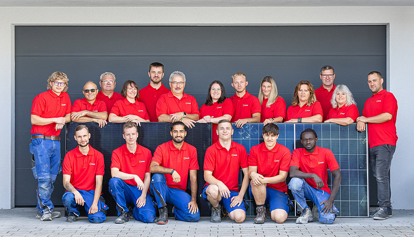 Kollektiv Haug Solar und Elektrotechnik Nordheim, Gruppenbild von der Belegschaft