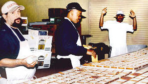 Sandwichs schmieren für das städtische Gefängnis: Das „Fountry“ von Horst Pfeifer hat vorübergehend eine andere Kundschaft als zuvor. (Foto: privat) Sandwichs schmieren für das städtische Gefängnis: Das „Fountry“ von Horst Pfeifer hat vorübergehend eine andere Kundschaft als zuvor. (Foto: privat)