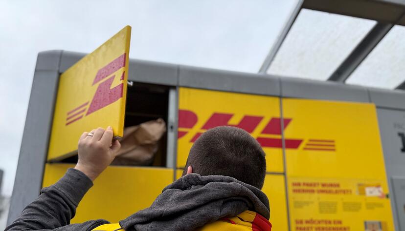 Bei der Post sorgt der Black Friday f&uuml;r ein erh&ouml;htes Paketaufkommen.