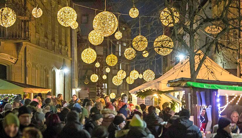 Da kommt Stimmung auf: Das Einschalten der Weihnachtsbeleuchtung ist alljährlich ein großes Fest in Eppingen.
Foto: Lina Bihr